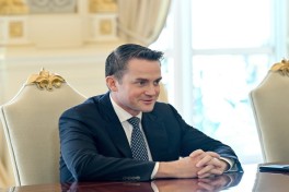 President Ilham Aliyev receives CEO of Brookfield Asset Management