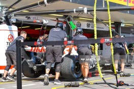 Formula 1 cars undergo final preparations -PHOTO REPORT 