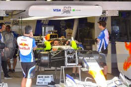 Formula 1 cars undergo final preparations -PHOTO REPORT 