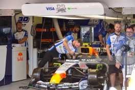 Formula 1 cars undergo final preparations -PHOTO REPORT 