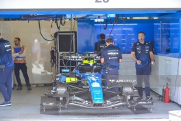 Formula 1 cars undergo final preparations -PHOTO REPORT 
