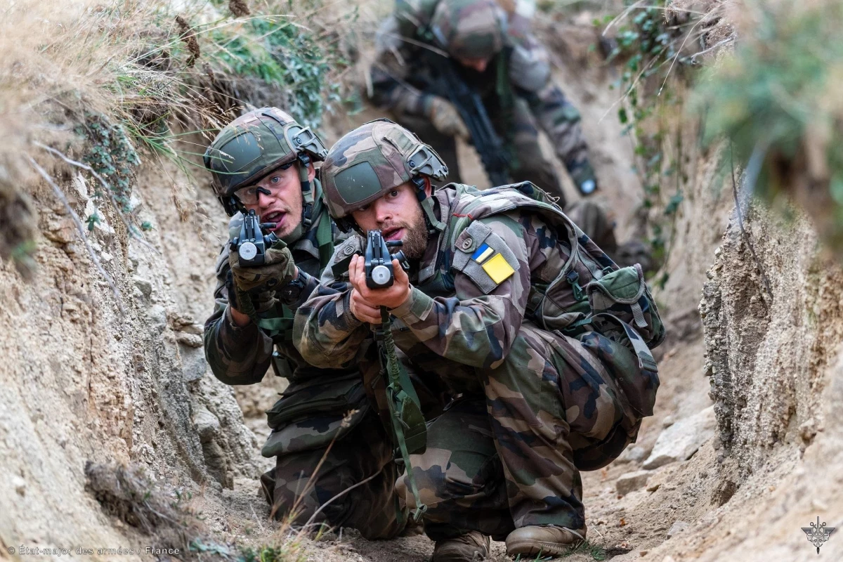 Nearly 22,000 Ukrainian servicemen trained in France since 2022