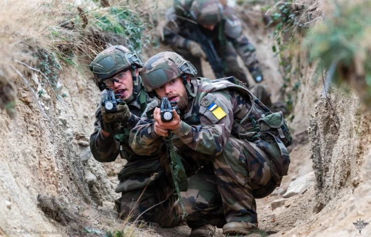 Nearly 22,000 Ukrainian servicemen trained in France since 2022