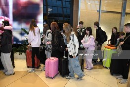 Another 30 children from Ukraine brought to Azerbaijan for rehabilitation services - PHOTO 