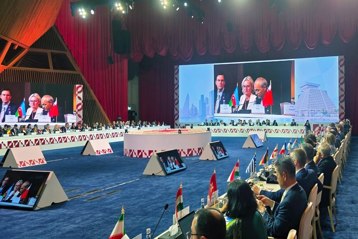 Azerbaijan participates in AIIB Governors’ Roundtable