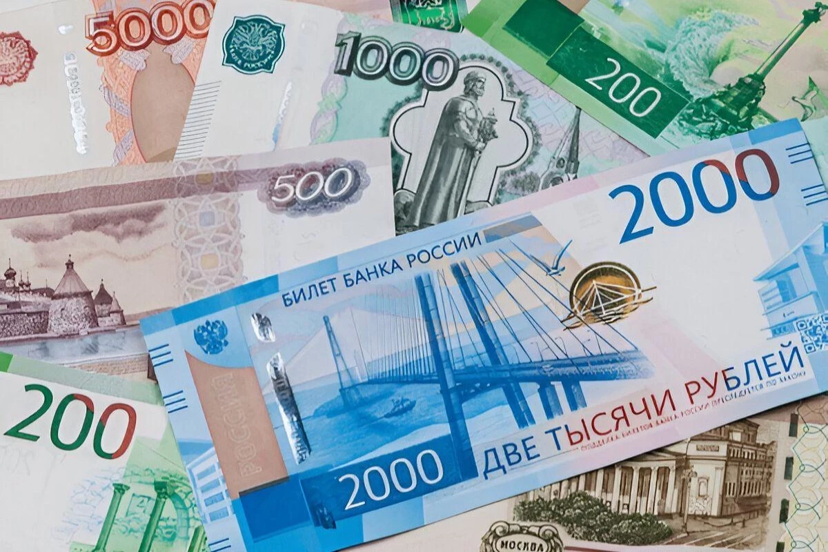 Russia bans export of over 1 million rubles in cash to Azerbaijan