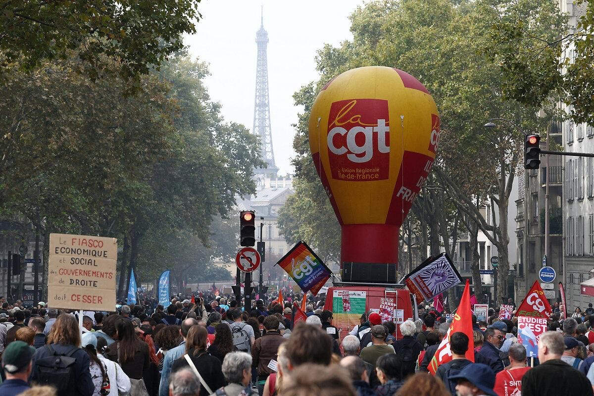 More than 300,000 public sector workers demonstrated in France