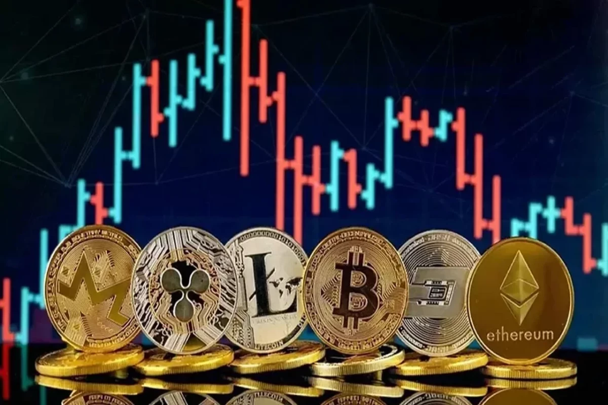 Bitcoin edges higher amid mixed crypto market