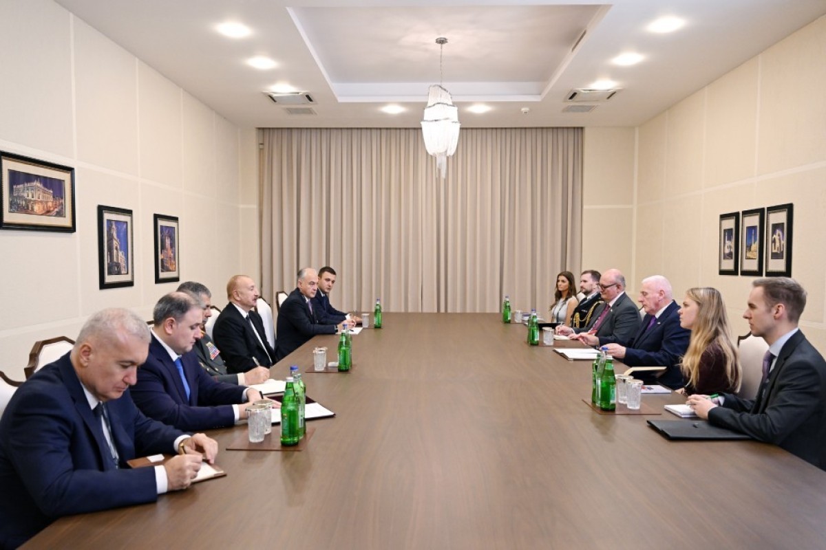 President Ilham Aliyev receives UK Minister of State for Defence